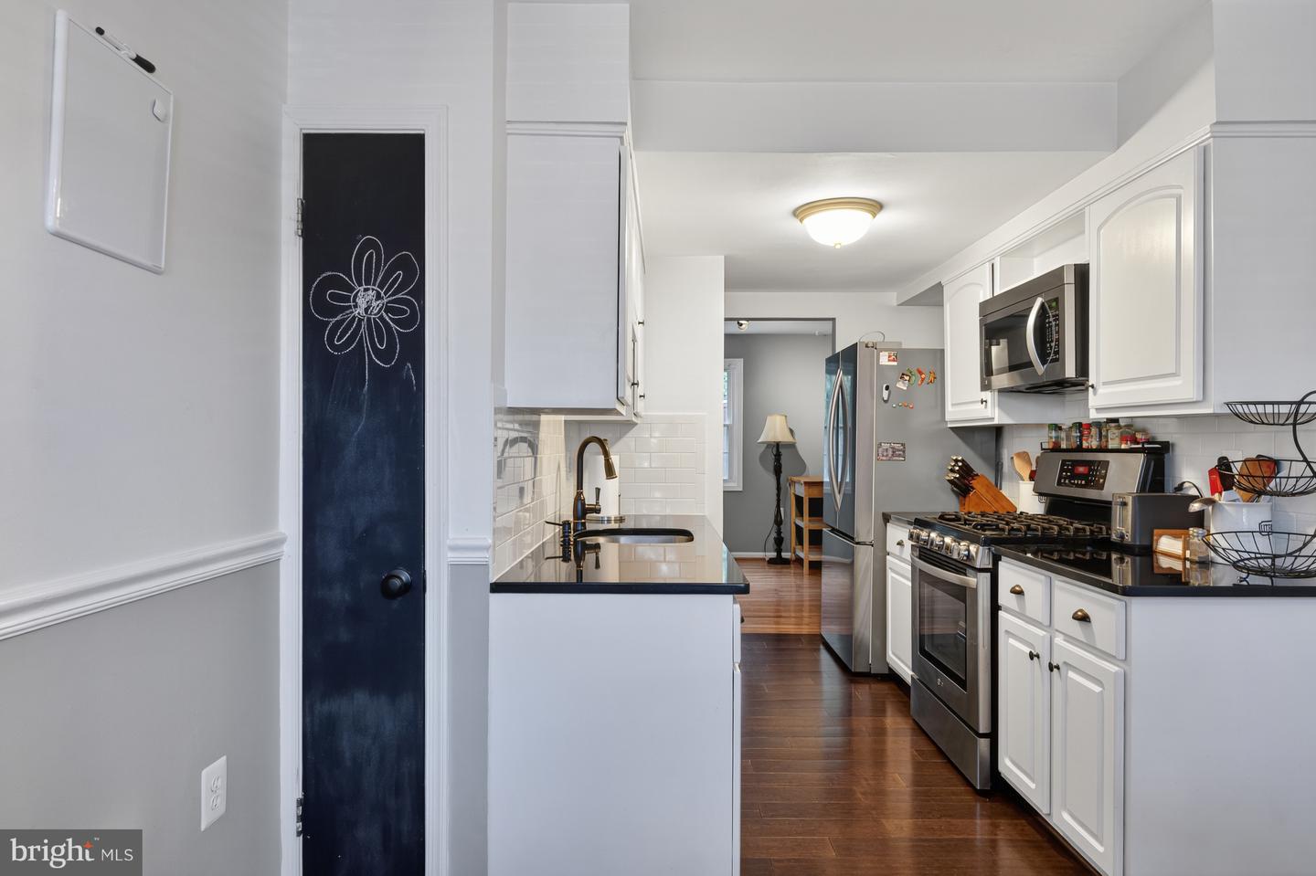 9909 LAKEPOINTE DR, BURKE, Virginia 22015, 3 Bedrooms Bedrooms, ,2 BathroomsBathrooms,Residential,For sale,9909 LAKEPOINTE DR,VAFX2273178 MLS # VAFX2273178 9909 LAKEPOINTE DR, BURKE, Virginia 22015, 3 Bedrooms Bedrooms, ,2 BathroomsBathrooms,Residential,For sale,9909 LAKEPOINTE DR,VAFX2273178 MLS # VAFX2273178