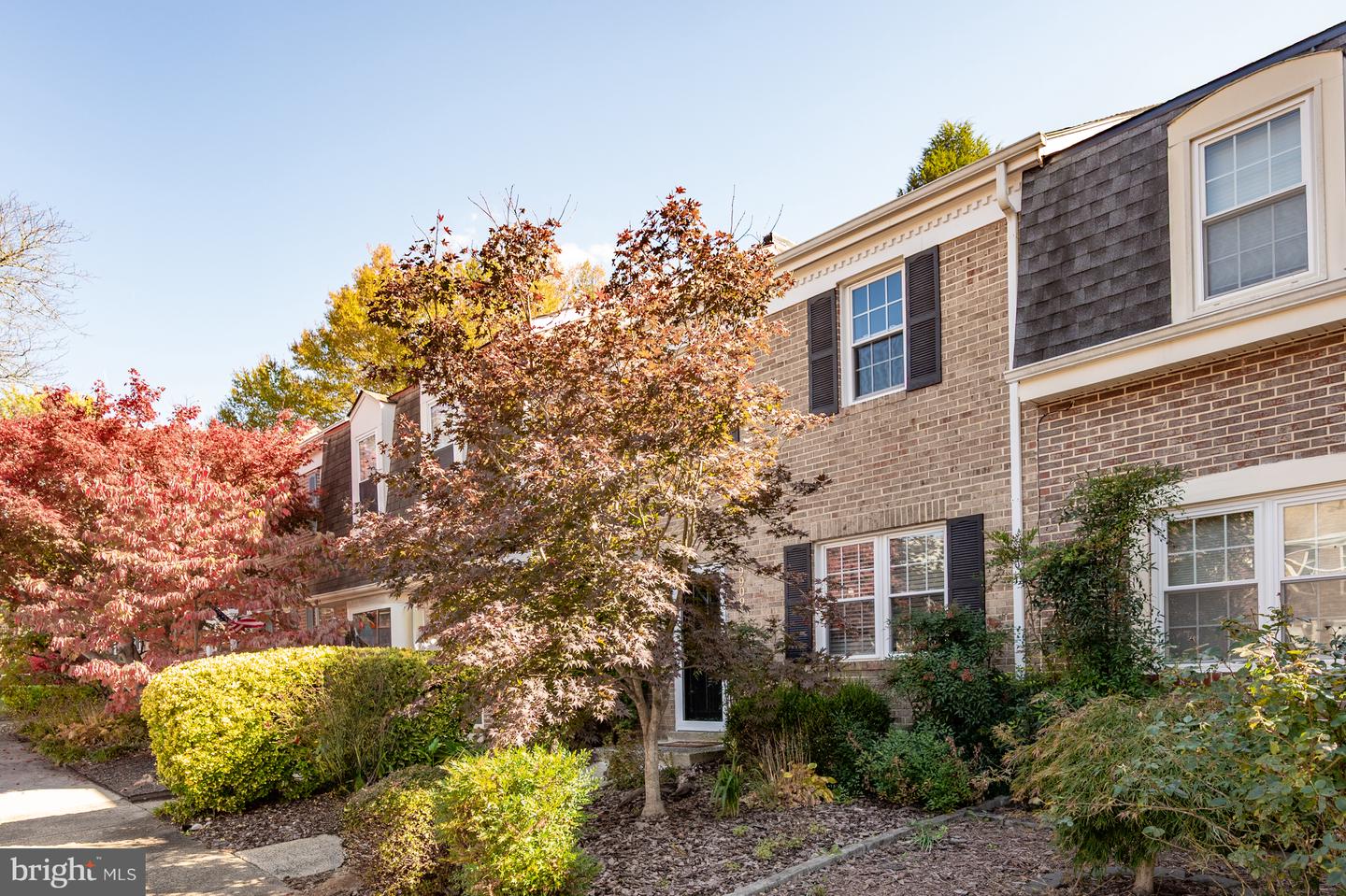 9909 LAKEPOINTE DR, BURKE, Virginia 22015, 3 Bedrooms Bedrooms, ,2 BathroomsBathrooms,Residential,For sale,9909 LAKEPOINTE DR,VAFX2273178 MLS # VAFX2273178 9909 LAKEPOINTE DR, BURKE, Virginia 22015, 3 Bedrooms Bedrooms, ,2 BathroomsBathrooms,Residential,For sale,9909 LAKEPOINTE DR,VAFX2273178 MLS # VAFX2273178