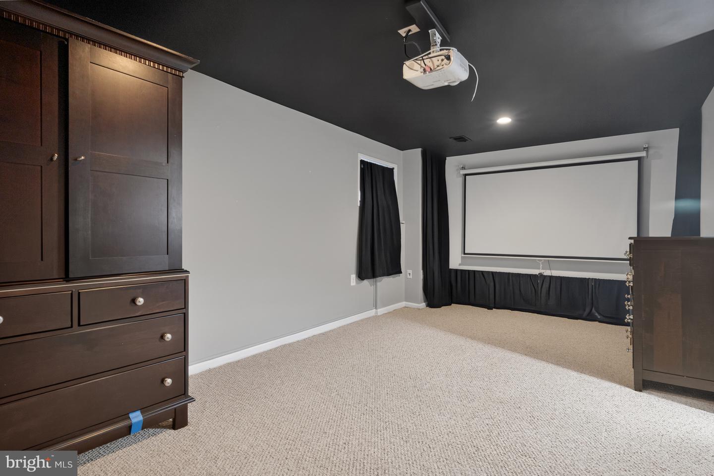 9909 LAKEPOINTE DR, BURKE, Virginia 22015, 3 Bedrooms Bedrooms, ,2 BathroomsBathrooms,Residential,For sale,9909 LAKEPOINTE DR,VAFX2273178 MLS # VAFX2273178 9909 LAKEPOINTE DR, BURKE, Virginia 22015, 3 Bedrooms Bedrooms, ,2 BathroomsBathrooms,Residential,For sale,9909 LAKEPOINTE DR,VAFX2273178 MLS # VAFX2273178