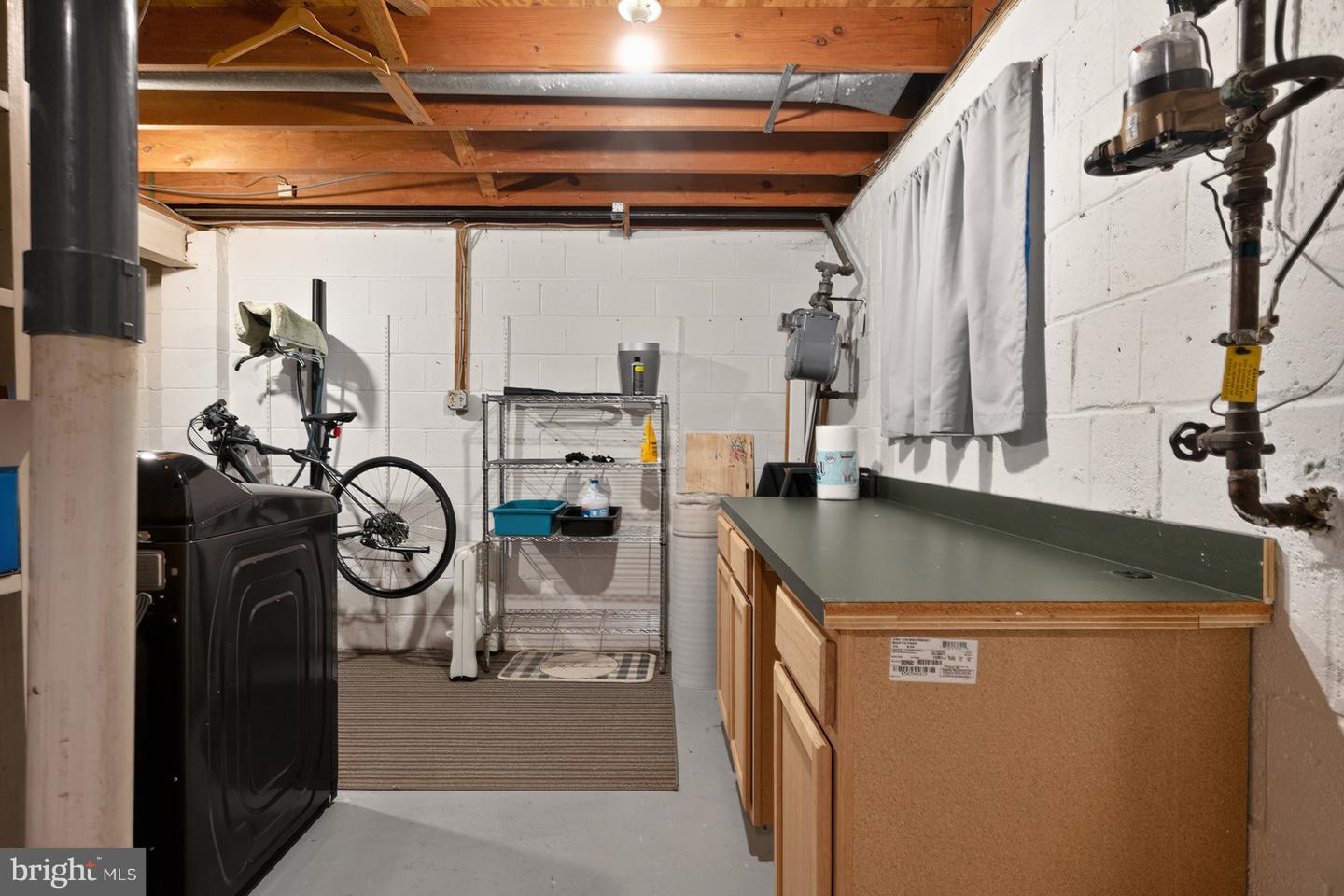 9909 LAKEPOINTE DR, BURKE, Virginia 22015, 3 Bedrooms Bedrooms, ,2 BathroomsBathrooms,Residential,For sale,9909 LAKEPOINTE DR,VAFX2273178 MLS # VAFX2273178 9909 LAKEPOINTE DR, BURKE, Virginia 22015, 3 Bedrooms Bedrooms, ,2 BathroomsBathrooms,Residential,For sale,9909 LAKEPOINTE DR,VAFX2273178 MLS # VAFX2273178