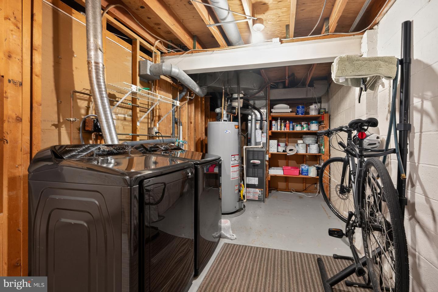 9909 LAKEPOINTE DR, BURKE, Virginia 22015, 3 Bedrooms Bedrooms, ,2 BathroomsBathrooms,Residential,For sale,9909 LAKEPOINTE DR,VAFX2273178 MLS # VAFX2273178 9909 LAKEPOINTE DR, BURKE, Virginia 22015, 3 Bedrooms Bedrooms, ,2 BathroomsBathrooms,Residential,For sale,9909 LAKEPOINTE DR,VAFX2273178 MLS # VAFX2273178