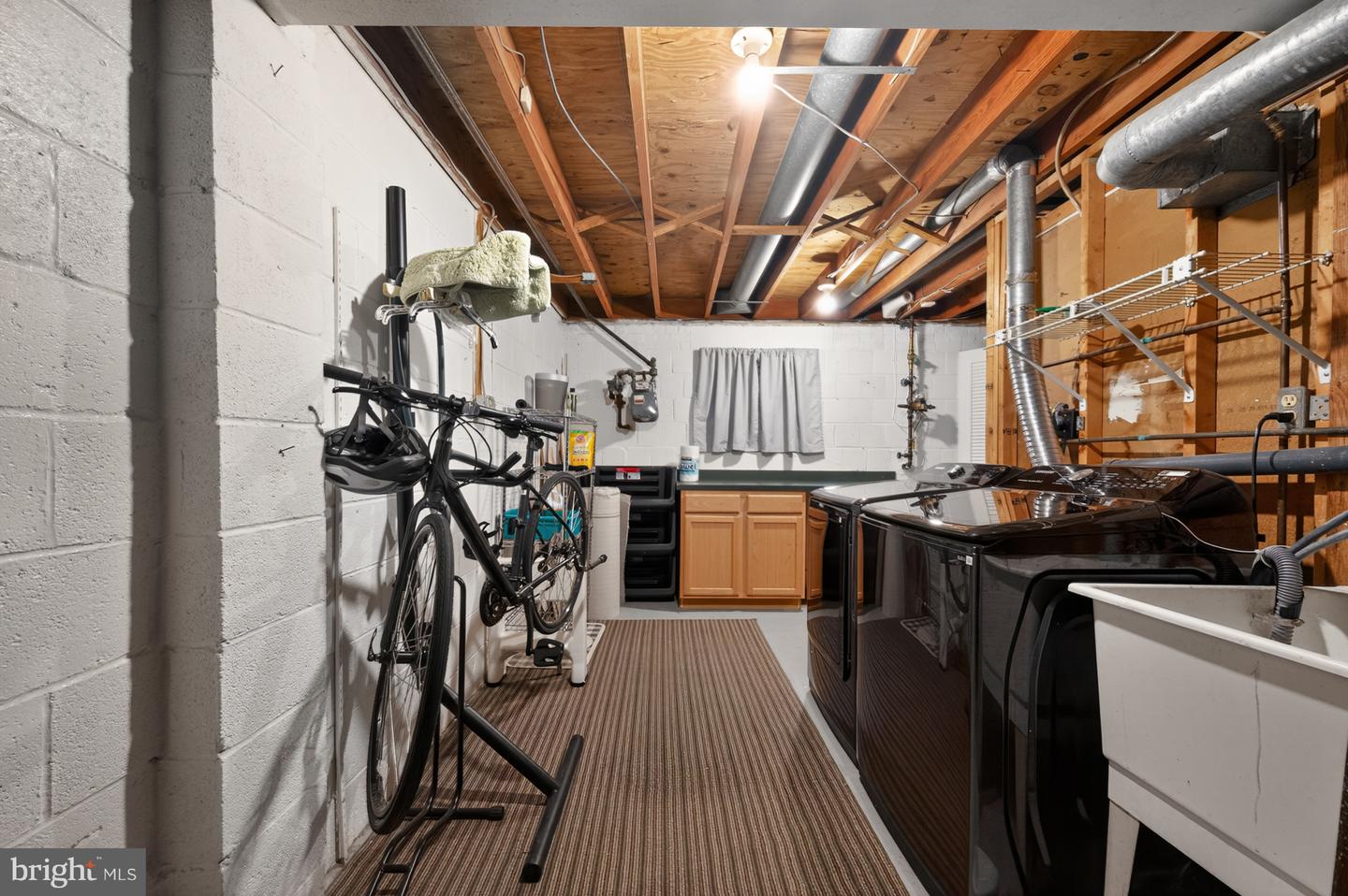 9909 LAKEPOINTE DR, BURKE, Virginia 22015, 3 Bedrooms Bedrooms, ,2 BathroomsBathrooms,Residential,For sale,9909 LAKEPOINTE DR,VAFX2273178 MLS # VAFX2273178 9909 LAKEPOINTE DR, BURKE, Virginia 22015, 3 Bedrooms Bedrooms, ,2 BathroomsBathrooms,Residential,For sale,9909 LAKEPOINTE DR,VAFX2273178 MLS # VAFX2273178