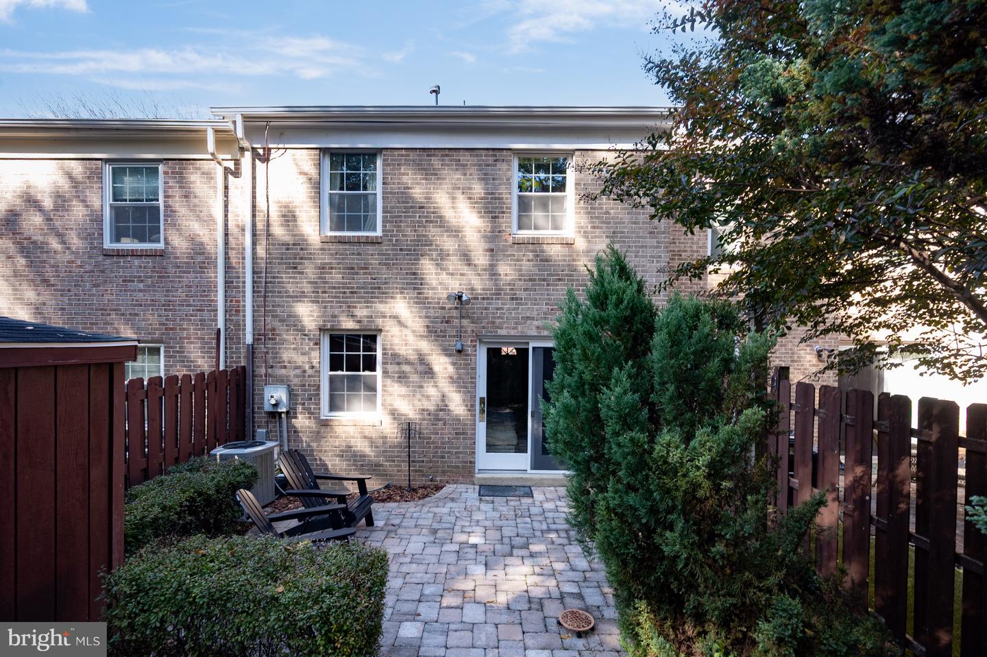 9909 LAKEPOINTE DR, BURKE, Virginia 22015, 3 Bedrooms Bedrooms, ,2 BathroomsBathrooms,Residential,For sale,9909 LAKEPOINTE DR,VAFX2273178 MLS # VAFX2273178 9909 LAKEPOINTE DR, BURKE, Virginia 22015, 3 Bedrooms Bedrooms, ,2 BathroomsBathrooms,Residential,For sale,9909 LAKEPOINTE DR,VAFX2273178 MLS # VAFX2273178