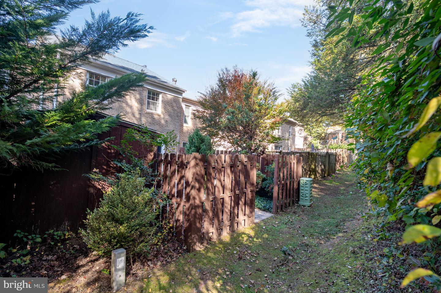 9909 LAKEPOINTE DR, BURKE, Virginia 22015, 3 Bedrooms Bedrooms, ,2 BathroomsBathrooms,Residential,For sale,9909 LAKEPOINTE DR,VAFX2273178 MLS # VAFX2273178 9909 LAKEPOINTE DR, BURKE, Virginia 22015, 3 Bedrooms Bedrooms, ,2 BathroomsBathrooms,Residential,For sale,9909 LAKEPOINTE DR,VAFX2273178 MLS # VAFX2273178