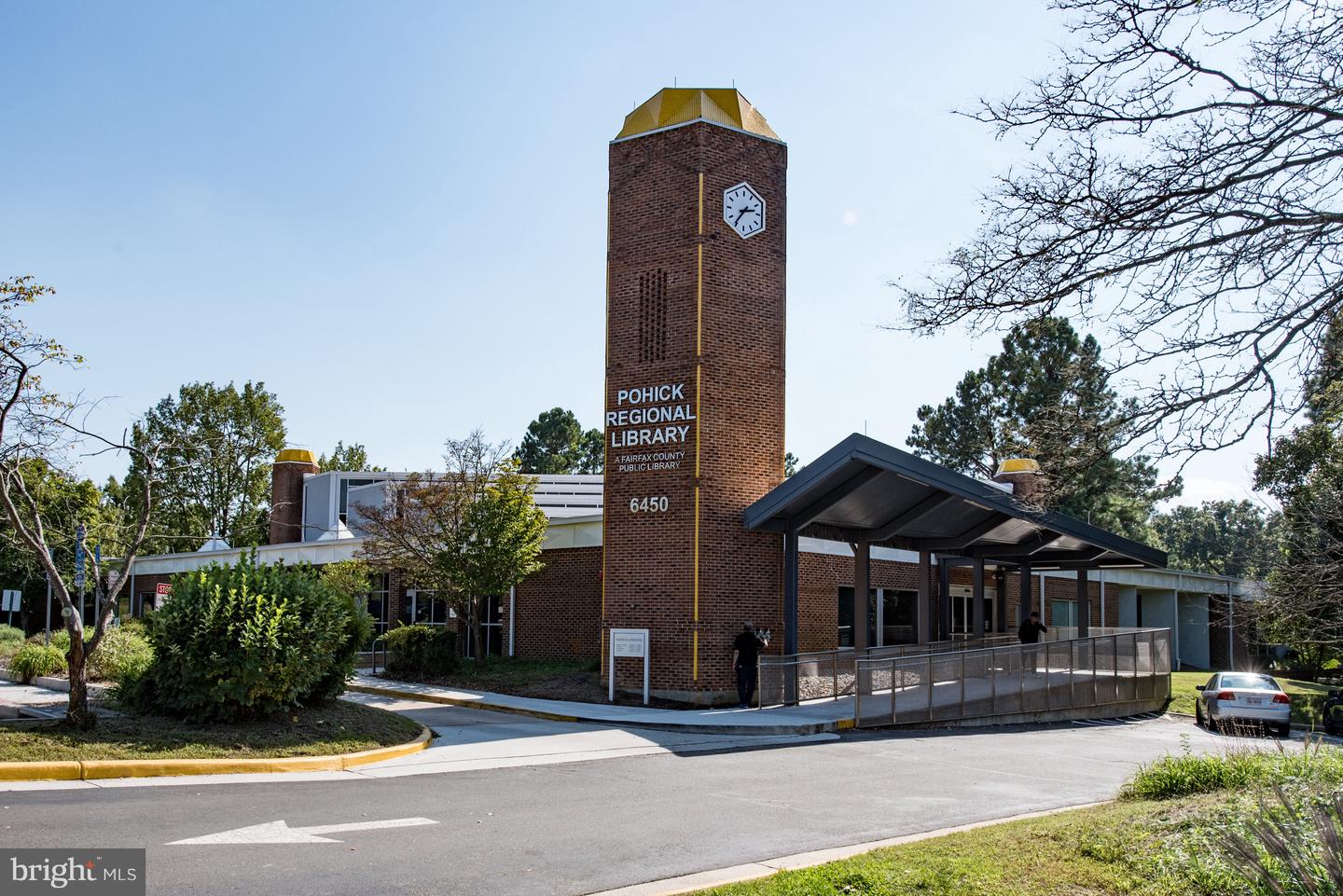 9909 LAKEPOINTE DR, BURKE, Virginia 22015, 3 Bedrooms Bedrooms, ,2 BathroomsBathrooms,Residential,For sale,9909 LAKEPOINTE DR,VAFX2273178 MLS # VAFX2273178 9909 LAKEPOINTE DR, BURKE, Virginia 22015, 3 Bedrooms Bedrooms, ,2 BathroomsBathrooms,Residential,For sale,9909 LAKEPOINTE DR,VAFX2273178 MLS # VAFX2273178