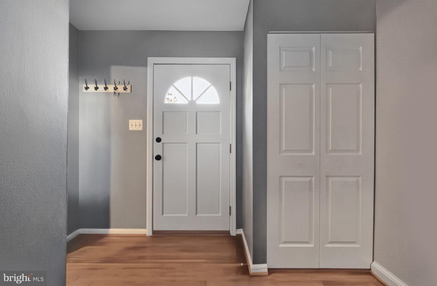 9909 LAKEPOINTE DR, BURKE, Virginia 22015, 3 Bedrooms Bedrooms, ,2 BathroomsBathrooms,Residential,For sale,9909 LAKEPOINTE DR,VAFX2273178 MLS # VAFX2273178 9909 LAKEPOINTE DR, BURKE, Virginia 22015, 3 Bedrooms Bedrooms, ,2 BathroomsBathrooms,Residential,For sale,9909 LAKEPOINTE DR,VAFX2273178 MLS # VAFX2273178