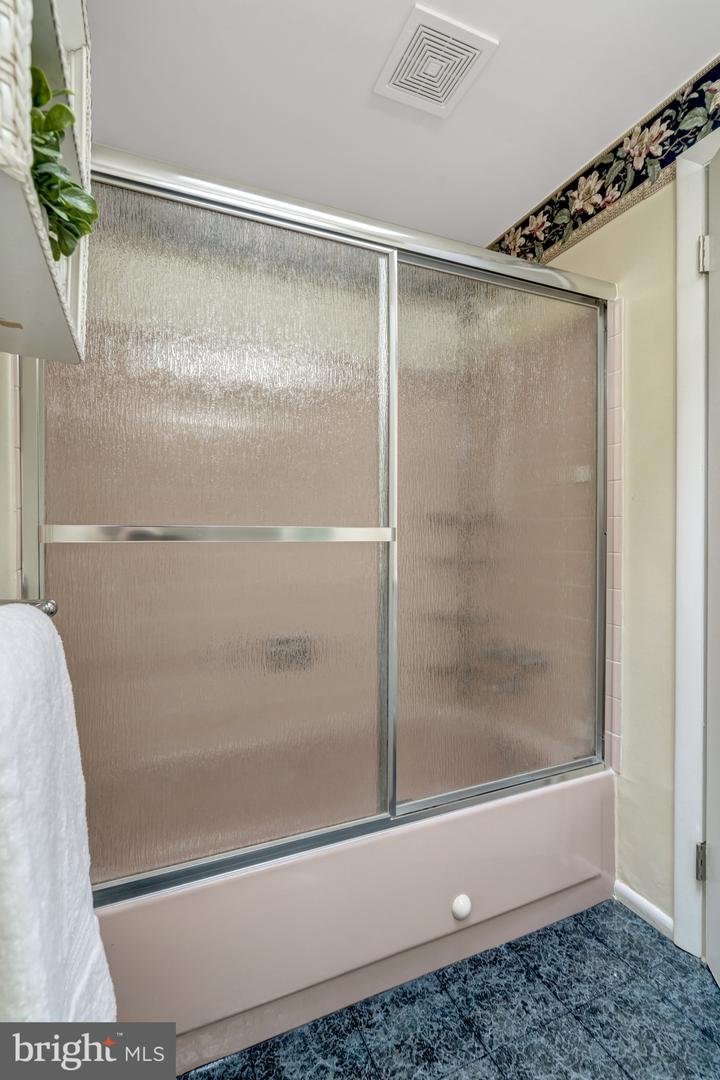 4427 MAJESTIC LN, FAIRFAX, Virginia 22033, 4 Bedrooms Bedrooms, ,3 BathroomsBathrooms,Residential,For sale,4427 MAJESTIC LN,VAFX2273338 MLS # VAFX2273338 4427 MAJESTIC LN, FAIRFAX, Virginia 22033, 4 Bedrooms Bedrooms, ,3 BathroomsBathrooms,Residential,For sale,4427 MAJESTIC LN,VAFX2273338 MLS # VAFX2273338