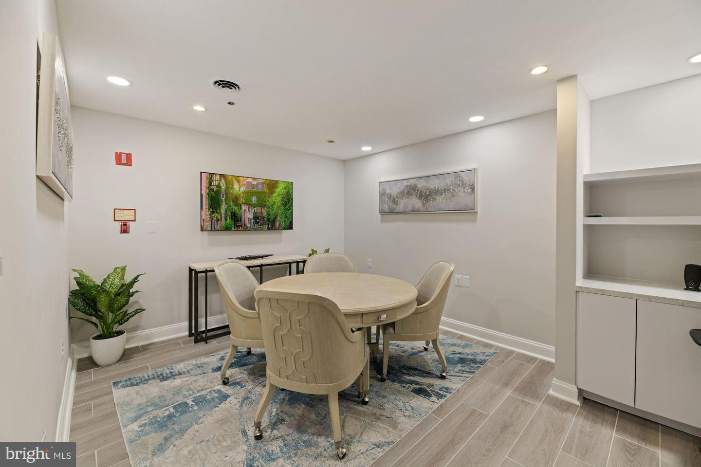 1024 N UTAH ST N #522, ARLINGTON, Virginia 22201, 1 Bedroom Bedrooms, ,1 BathroomBathrooms,Residential,For sale,1024 N UTAH ST N #522,VAAR2064736 MLS # VAAR2064736