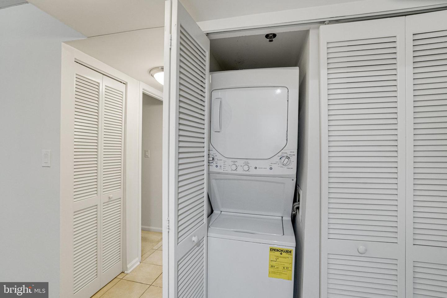 1024 N UTAH ST N #522, ARLINGTON, Virginia 22201, 1 Bedroom Bedrooms, ,1 BathroomBathrooms,Residential,For sale,1024 N UTAH ST N #522,VAAR2064736 MLS # VAAR2064736