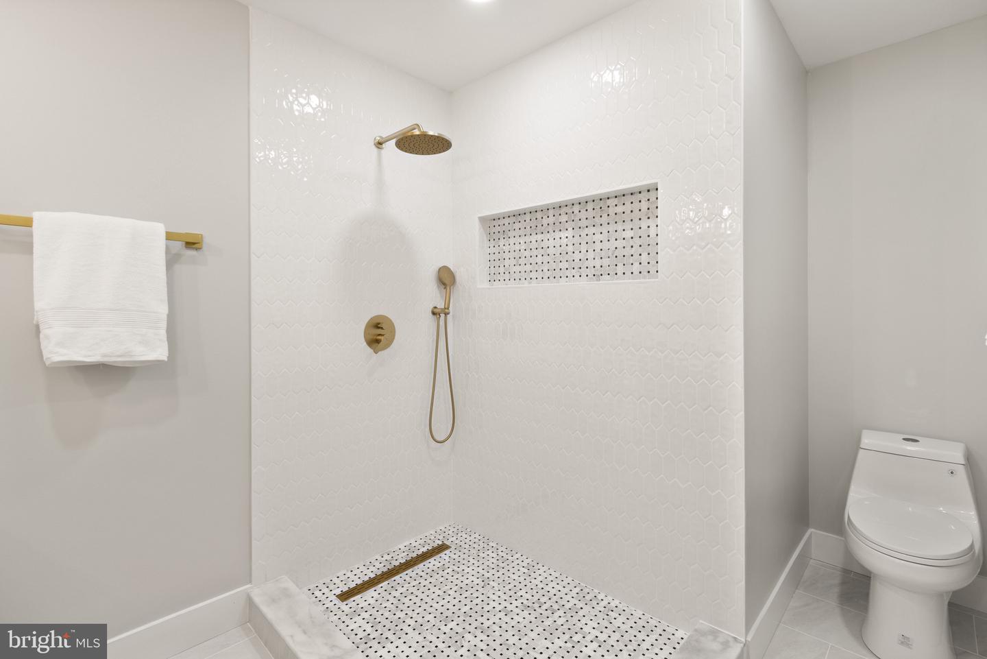 3920 12TH ST S, ARLINGTON, Virginia 22204, 3 Bedrooms Bedrooms, ,3 BathroomsBathrooms,Residential,For sale,3920 12TH ST S,VAAR2064796 MLS # VAAR2064796 3920 12TH ST S, ARLINGTON, Virginia 22204, 3 Bedrooms Bedrooms, ,3 BathroomsBathrooms,Residential,For sale,3920 12TH ST S,VAAR2064796 MLS # VAAR2064796