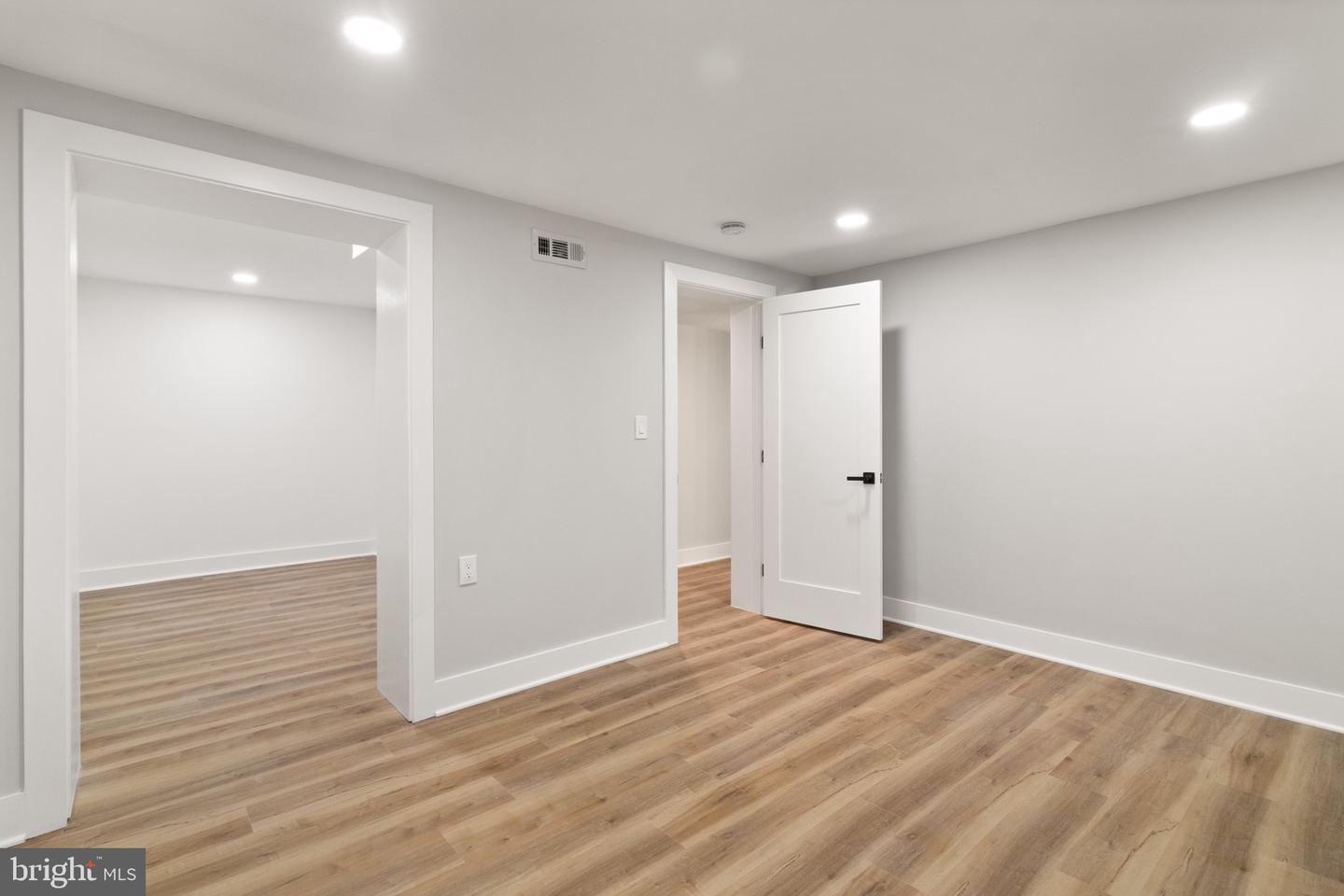 3920 12TH ST S, ARLINGTON, Virginia 22204, 3 Bedrooms Bedrooms, ,3 BathroomsBathrooms,Residential,For sale,3920 12TH ST S,VAAR2064796 MLS # VAAR2064796 3920 12TH ST S, ARLINGTON, Virginia 22204, 3 Bedrooms Bedrooms, ,3 BathroomsBathrooms,Residential,For sale,3920 12TH ST S,VAAR2064796 MLS # VAAR2064796