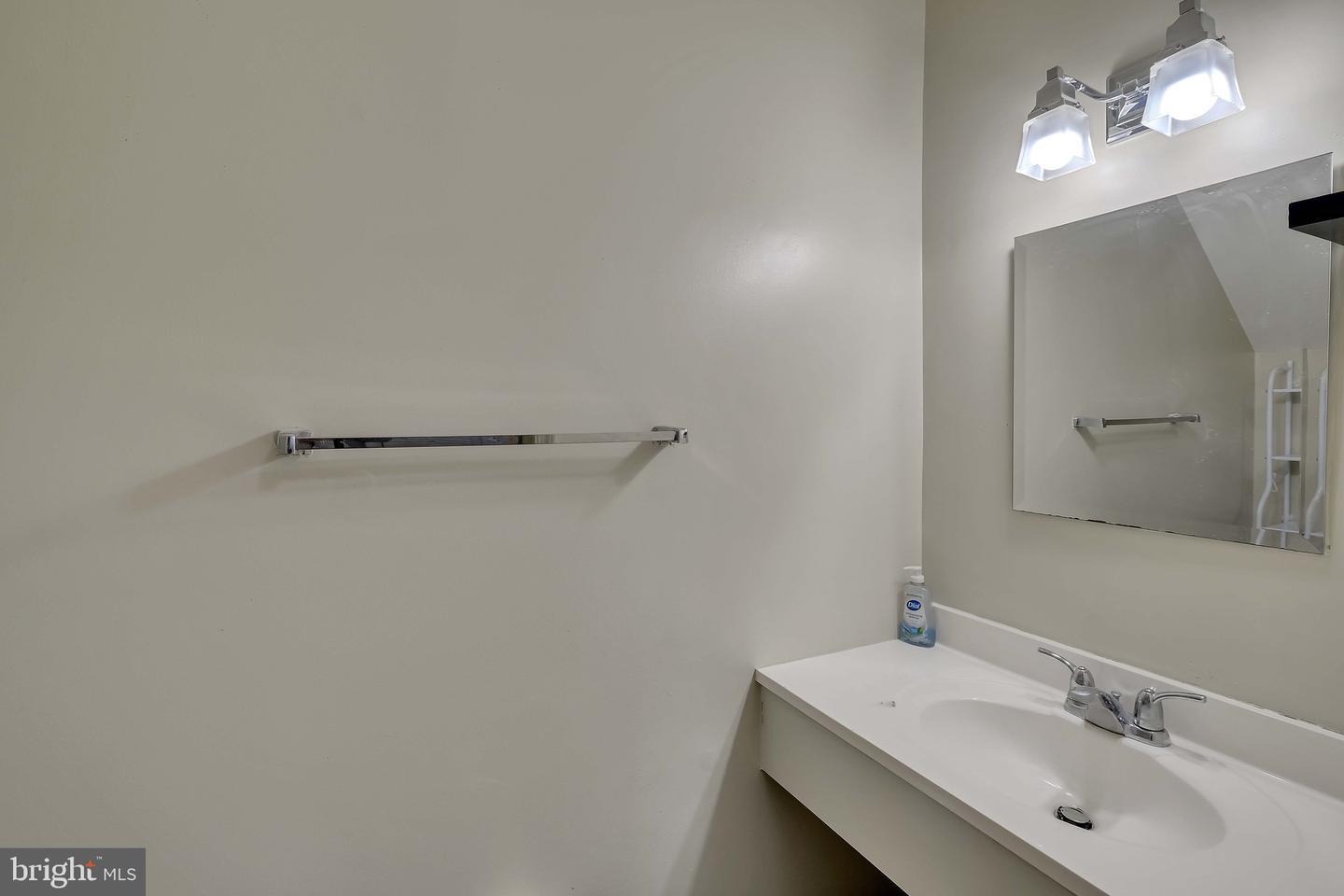 3827 EL CAMINO PL #13, ALEXANDRIA, Virginia 22309, 2 Bedrooms Bedrooms, ,1 BathroomBathrooms,Residential,For sale,3827 EL CAMINO PL #13,VAFX2273952 MLS # VAFX2273952 3827 EL CAMINO PL #13, ALEXANDRIA, Virginia 22309, 2 Bedrooms Bedrooms, ,1 BathroomBathrooms,Residential,For sale,3827 EL CAMINO PL #13,VAFX2273952 MLS # VAFX2273952