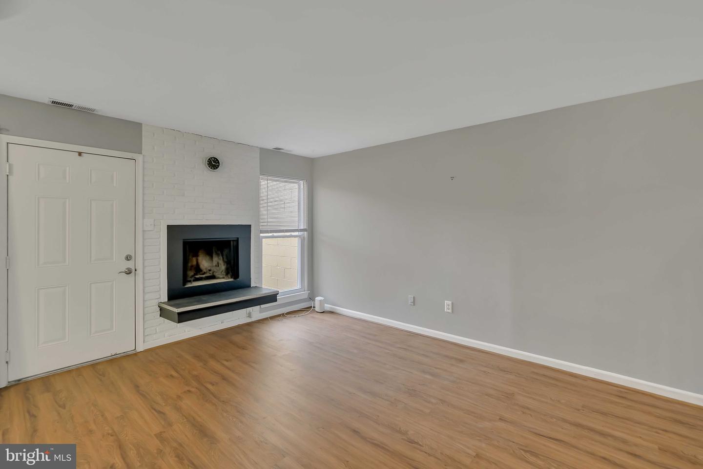 3827 EL CAMINO PL #13, ALEXANDRIA, Virginia 22309, 2 Bedrooms Bedrooms, ,1 BathroomBathrooms,Residential,For sale,3827 EL CAMINO PL #13,VAFX2273952 MLS # VAFX2273952 3827 EL CAMINO PL #13, ALEXANDRIA, Virginia 22309, 2 Bedrooms Bedrooms, ,1 BathroomBathrooms,Residential,For sale,3827 EL CAMINO PL #13,VAFX2273952 MLS # VAFX2273952