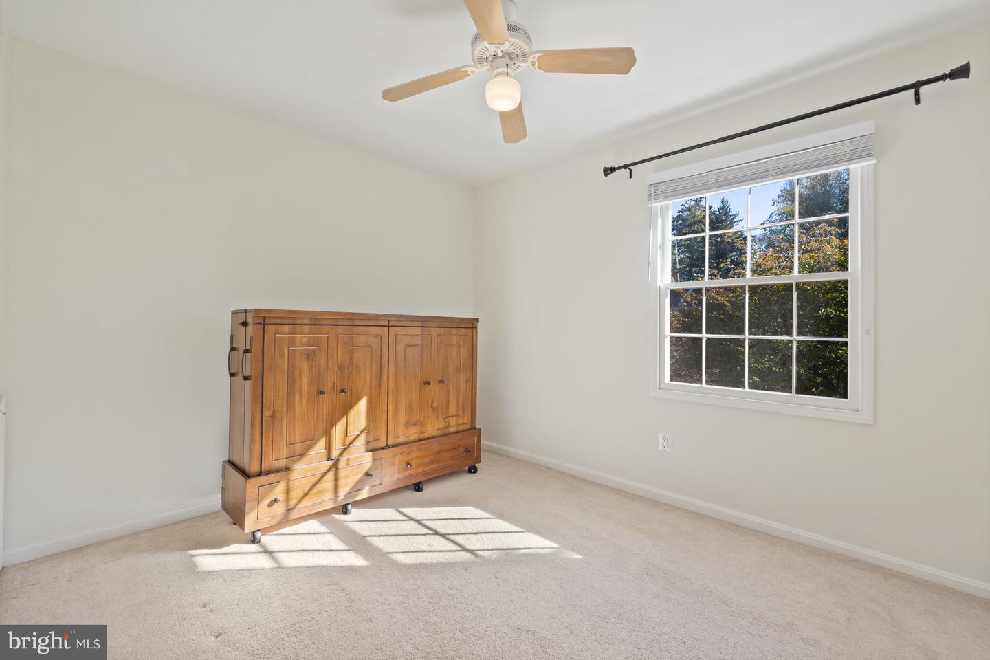 5816 TORINGTON DR #860, SPRINGFIELD, Virginia 22152, 2 Bedrooms Bedrooms, ,1 BathroomBathrooms,Residential,For sale,5816 TORINGTON DR #860,VAFX2274368 MLS # VAFX2274368