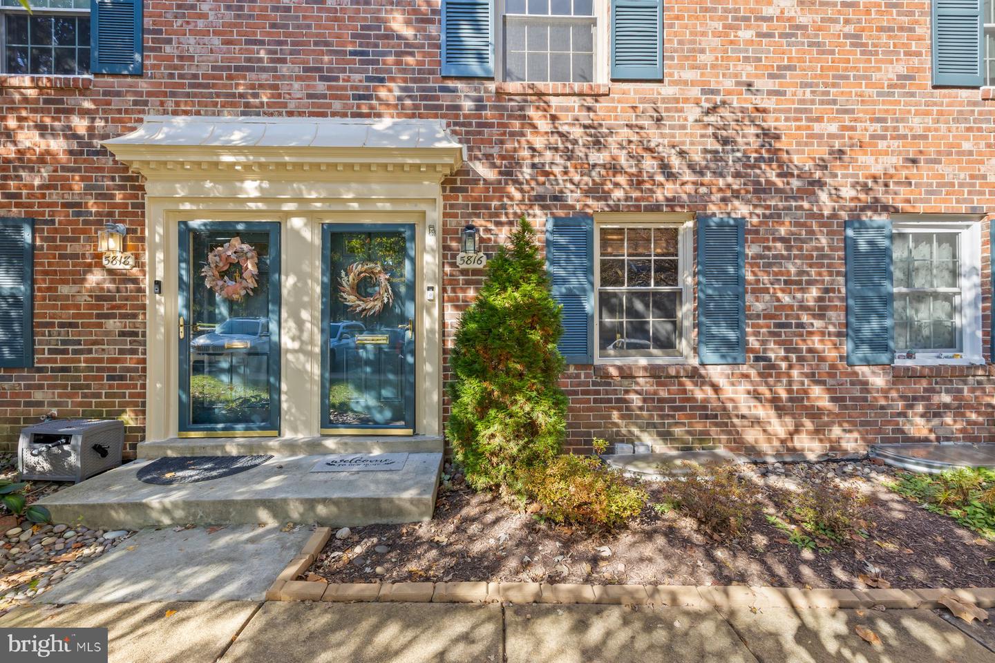 5816 TORINGTON DR #860, SPRINGFIELD, Virginia 22152, 2 Bedrooms Bedrooms, ,1 BathroomBathrooms,Residential,For sale,5816 TORINGTON DR #860,VAFX2274368 MLS # VAFX2274368