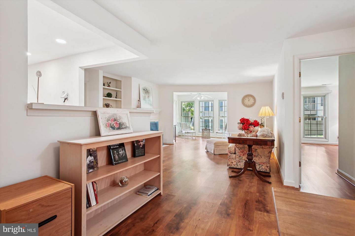 3800 RIDGE KNOLL CT #2, FAIRFAX, Virginia 22033, 2 Bedrooms Bedrooms, ,2 BathroomsBathrooms,Residential,For sale,3800 RIDGE KNOLL CT #2,VAFX2274370 MLS # VAFX2274370