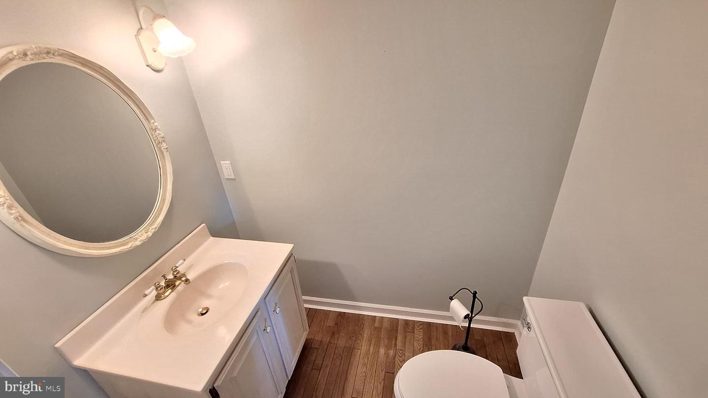 11929 FOLLY LN, LOVETTSVILLE, Virginia 20180, 4 Bedrooms Bedrooms, 14 Rooms Rooms,2 BathroomsBathrooms,Residential,For sale,11929 FOLLY LN,VALO2108946 MLS # VALO2108946