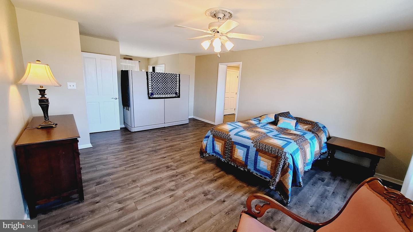 11929 FOLLY LN, LOVETTSVILLE, Virginia 20180, 4 Bedrooms Bedrooms, 14 Rooms Rooms,2 BathroomsBathrooms,Residential,For sale,11929 FOLLY LN,VALO2108946 MLS # VALO2108946