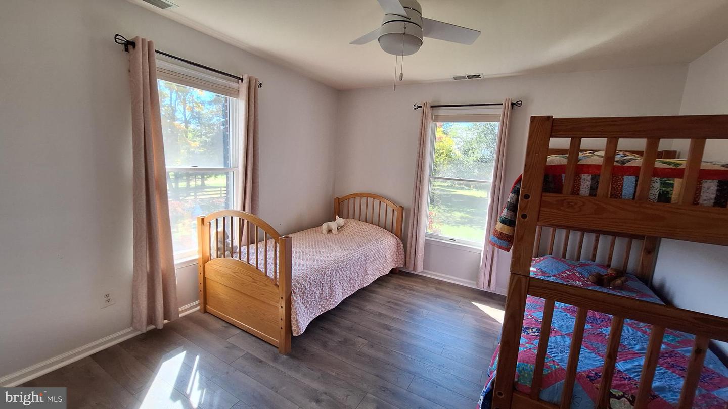 11929 FOLLY LN, LOVETTSVILLE, Virginia 20180, 4 Bedrooms Bedrooms, 14 Rooms Rooms,2 BathroomsBathrooms,Residential,For sale,11929 FOLLY LN,VALO2108946 MLS # VALO2108946