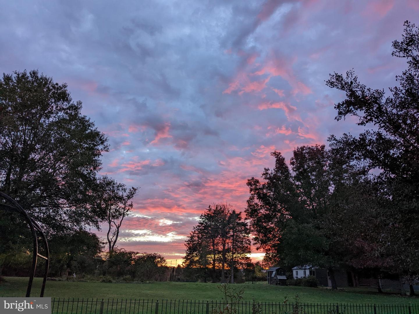 11929 FOLLY LN, LOVETTSVILLE, Virginia 20180, 4 Bedrooms Bedrooms, 14 Rooms Rooms,2 BathroomsBathrooms,Residential,For sale,11929 FOLLY LN,VALO2108946 MLS # VALO2108946