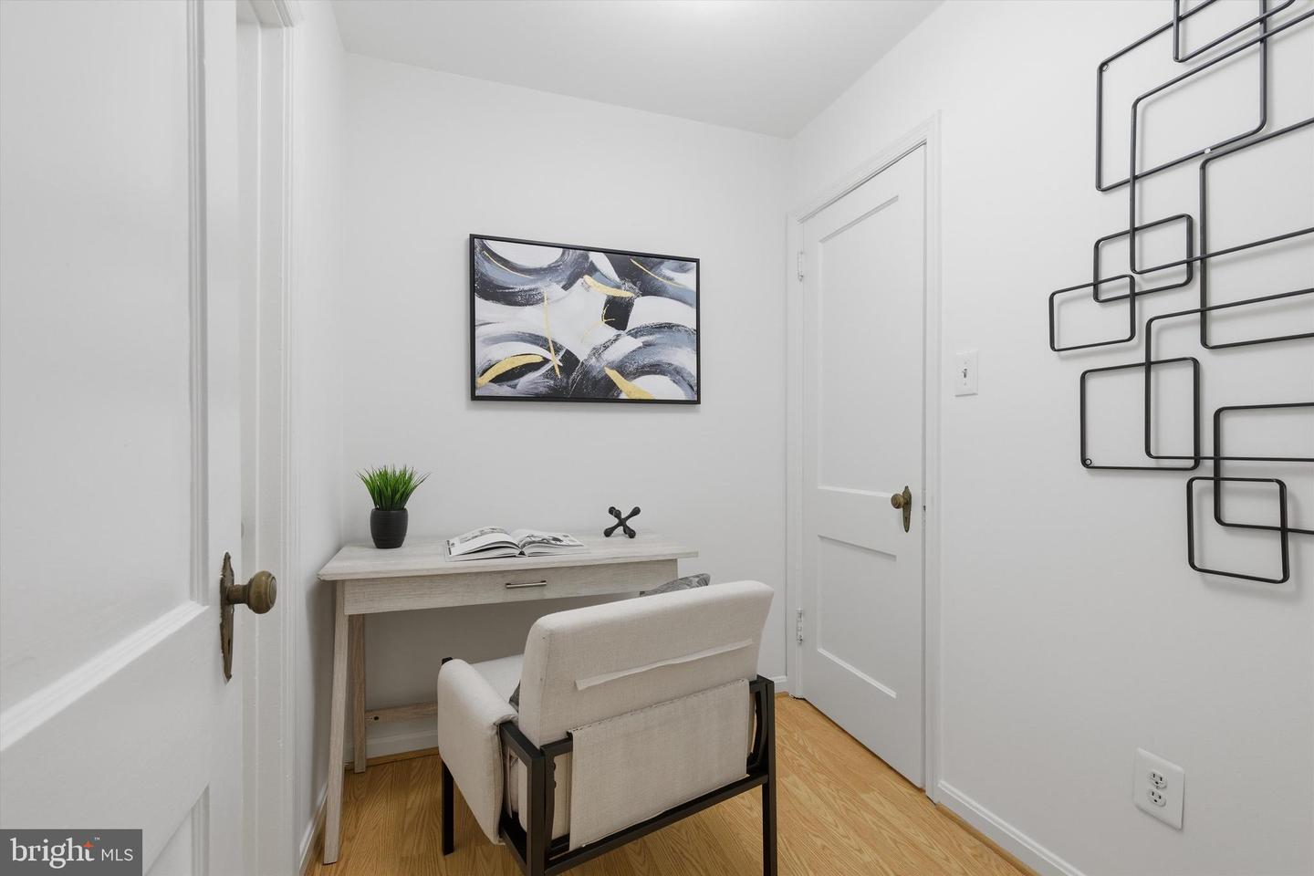 1909 N RHODES ST #25, ARLINGTON, Virginia 22201, ,1 BathroomBathrooms,Residential,For sale,1909 N RHODES ST #25,VAAR2065016 MLS # VAAR2065016 1909 N RHODES ST #25, ARLINGTON, Virginia 22201, ,1 BathroomBathrooms,Residential,For sale,1909 N RHODES ST #25,VAAR2065016 MLS # VAAR2065016