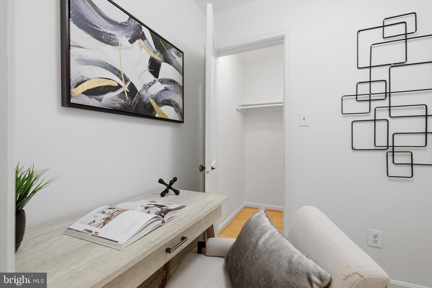 1909 N RHODES ST #25, ARLINGTON, Virginia 22201, ,1 BathroomBathrooms,Residential,For sale,1909 N RHODES ST #25,VAAR2065016 MLS # VAAR2065016 1909 N RHODES ST #25, ARLINGTON, Virginia 22201, ,1 BathroomBathrooms,Residential,For sale,1909 N RHODES ST #25,VAAR2065016 MLS # VAAR2065016