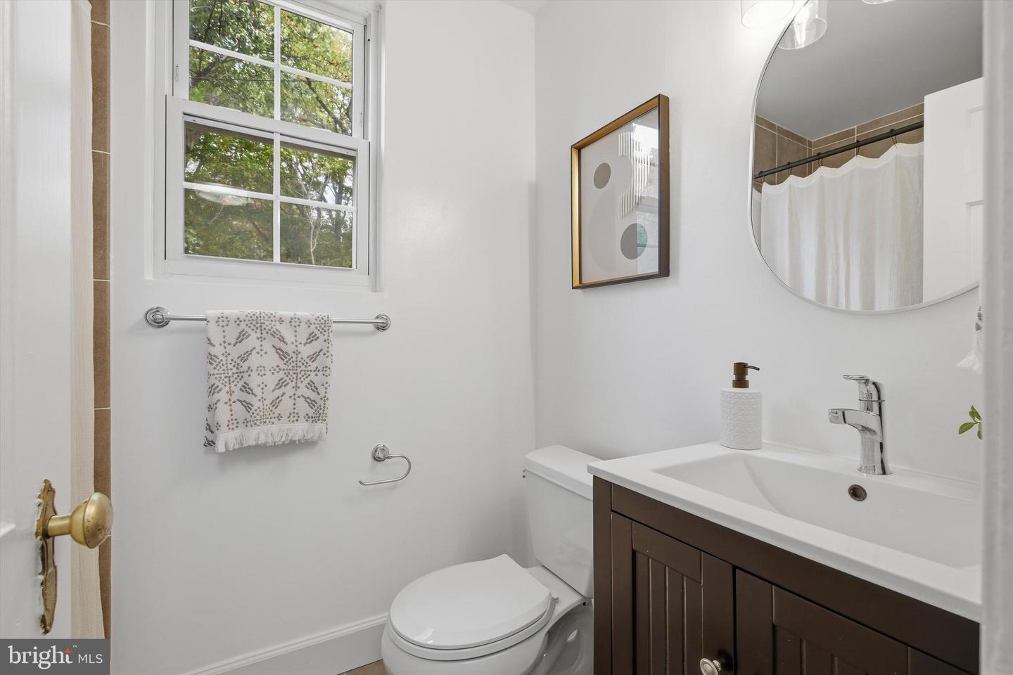 1909 N RHODES ST #25, ARLINGTON, Virginia 22201, ,1 BathroomBathrooms,Residential,For sale,1909 N RHODES ST #25,VAAR2065016 MLS # VAAR2065016 1909 N RHODES ST #25, ARLINGTON, Virginia 22201, ,1 BathroomBathrooms,Residential,For sale,1909 N RHODES ST #25,VAAR2065016 MLS # VAAR2065016