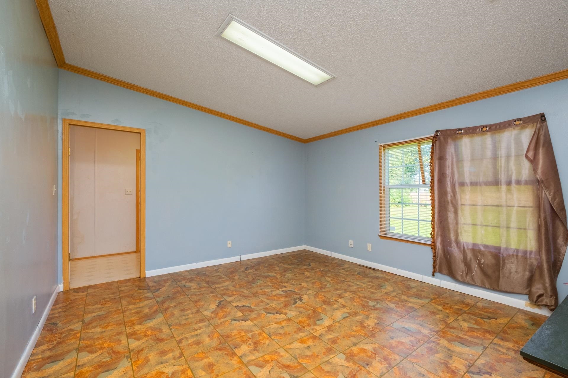 903 E MAIN ST, WAYNESBORO, Virginia 22980, ,Commercial,903 E MAIN ST,669673 MLS # 669673