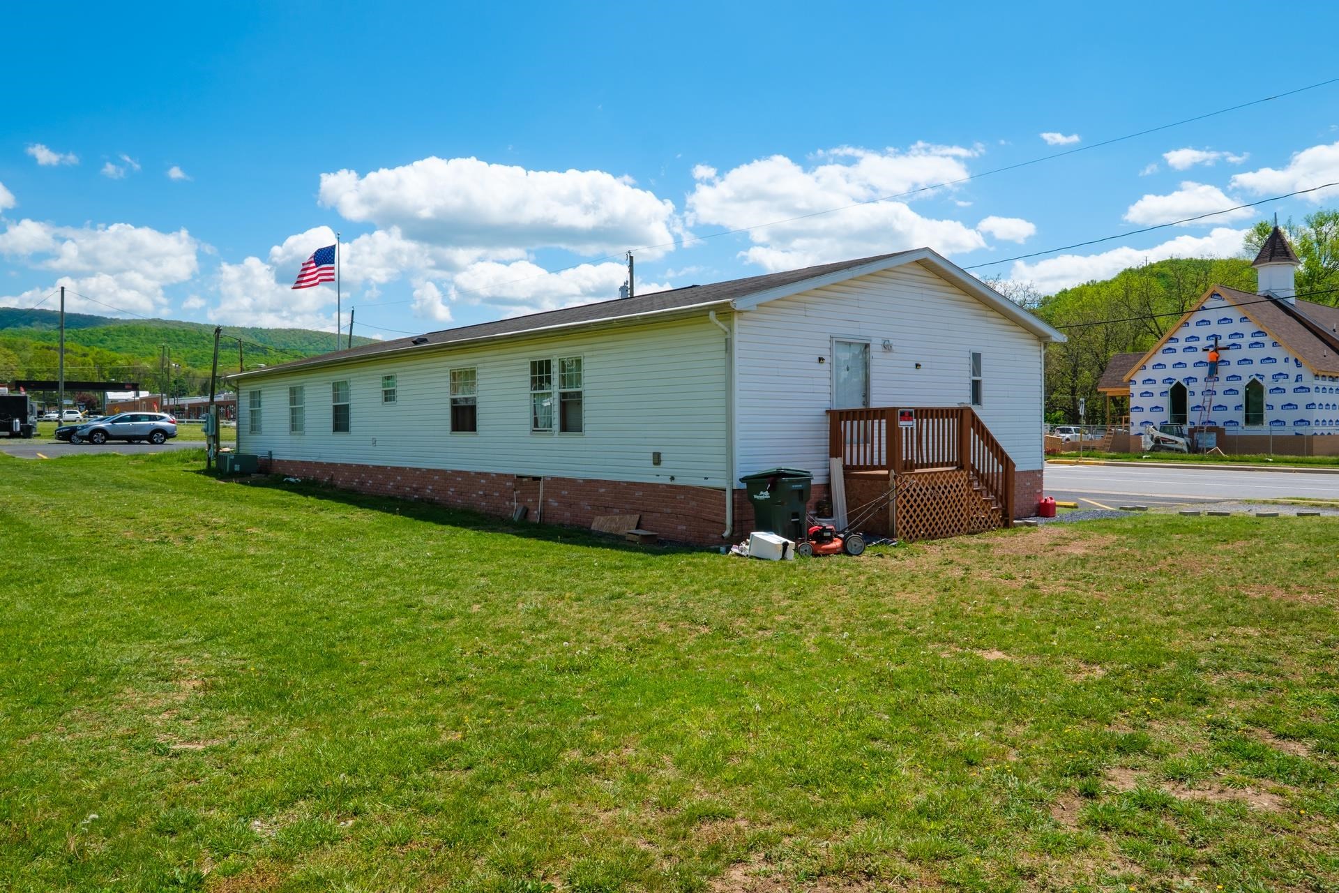 903 E MAIN ST, WAYNESBORO, Virginia 22980, ,Commercial,903 E MAIN ST,669673 MLS # 669673