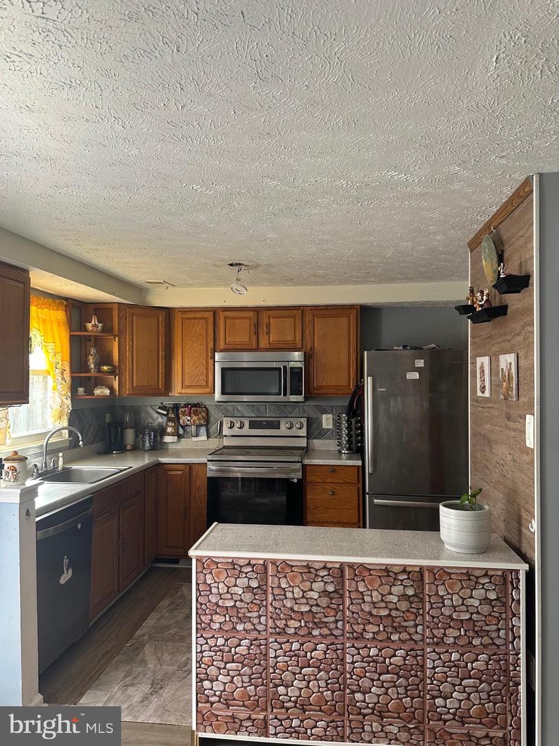 14297 FELTY PL, WOODBRIDGE, Virginia 22193, 3 Bedrooms Bedrooms, ,1 BathroomBathrooms,Residential,For sale,14297 FELTY PL,VAPW2106224 MLS # VAPW2106224 14297 FELTY PL, WOODBRIDGE, Virginia 22193, 3 Bedrooms Bedrooms, ,1 BathroomBathrooms,Residential,For sale,14297 FELTY PL,VAPW2106224 MLS # VAPW2106224