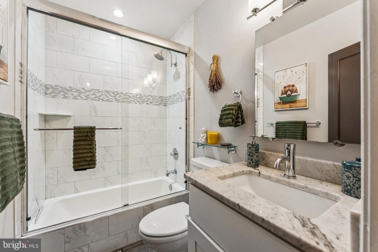 1833 CALIFORNIA ST NW #203, WASHINGTON, District Of Columbia 20009, 1 Bedroom Bedrooms, ,1 BathroomBathrooms,Residential,For sale,1833 CALIFORNIA ST NW #203,DCDC2227650 MLS # DCDC2227650