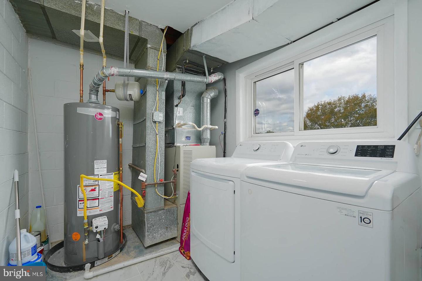 2425 SKYLAND PL SE, WASHINGTON, District Of Columbia 20020, 4 Bedrooms Bedrooms, 9 Rooms Rooms,2 BathroomsBathrooms,Residential,For sale,2425 SKYLAND PL SE,DCDC2227734 MLS # DCDC2227734