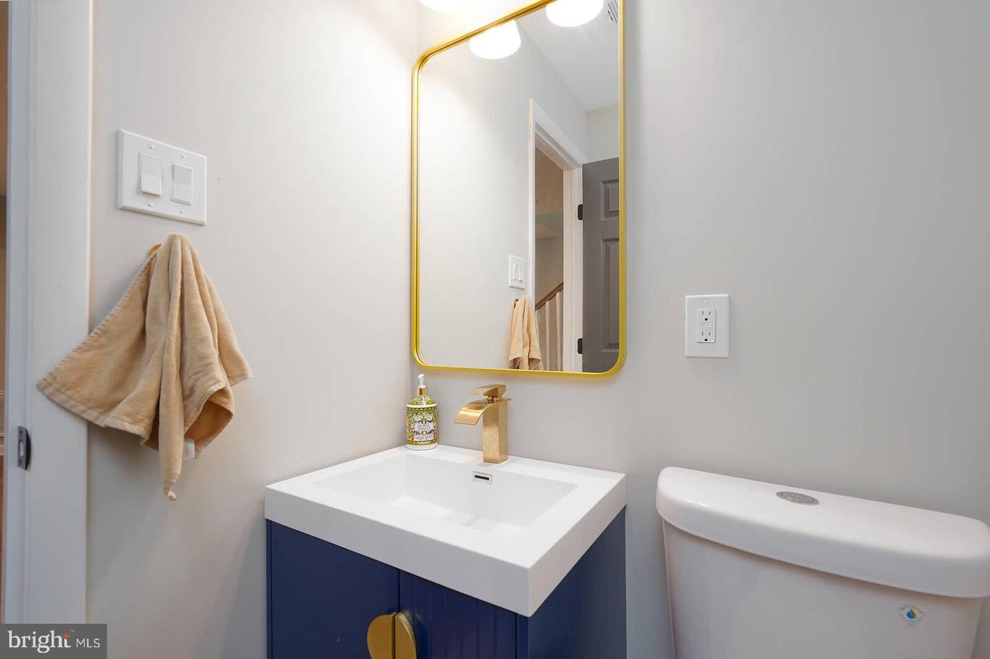 2425 SKYLAND PL SE, WASHINGTON, District Of Columbia 20020, 4 Bedrooms Bedrooms, 9 Rooms Rooms,2 BathroomsBathrooms,Residential,For sale,2425 SKYLAND PL SE,DCDC2227734 MLS # DCDC2227734