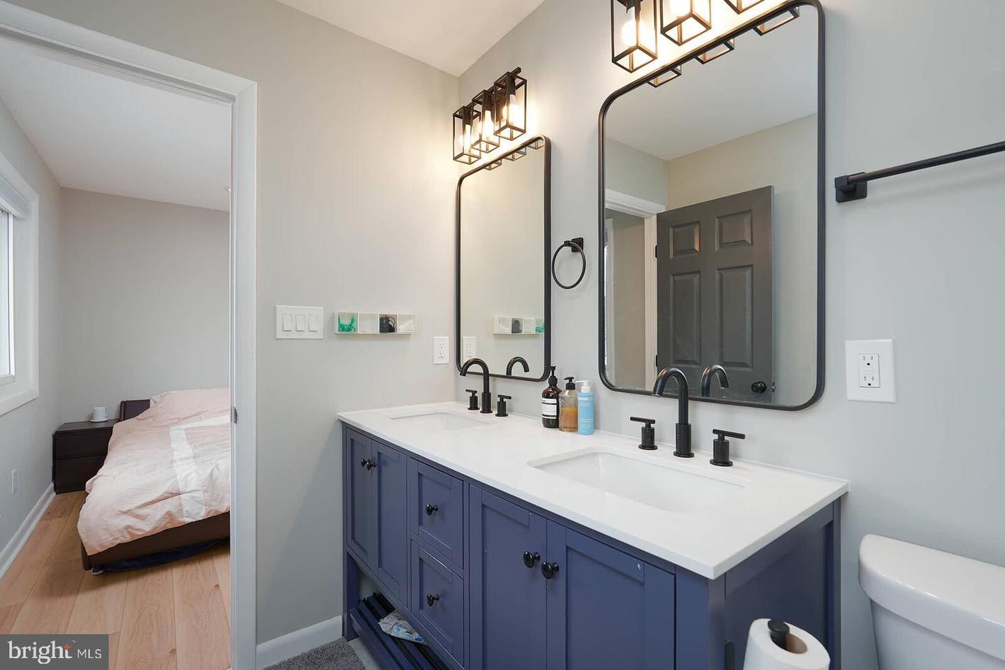 2425 SKYLAND PL SE, WASHINGTON, District Of Columbia 20020, 4 Bedrooms Bedrooms, 9 Rooms Rooms,2 BathroomsBathrooms,Residential,For sale,2425 SKYLAND PL SE,DCDC2227734 MLS # DCDC2227734