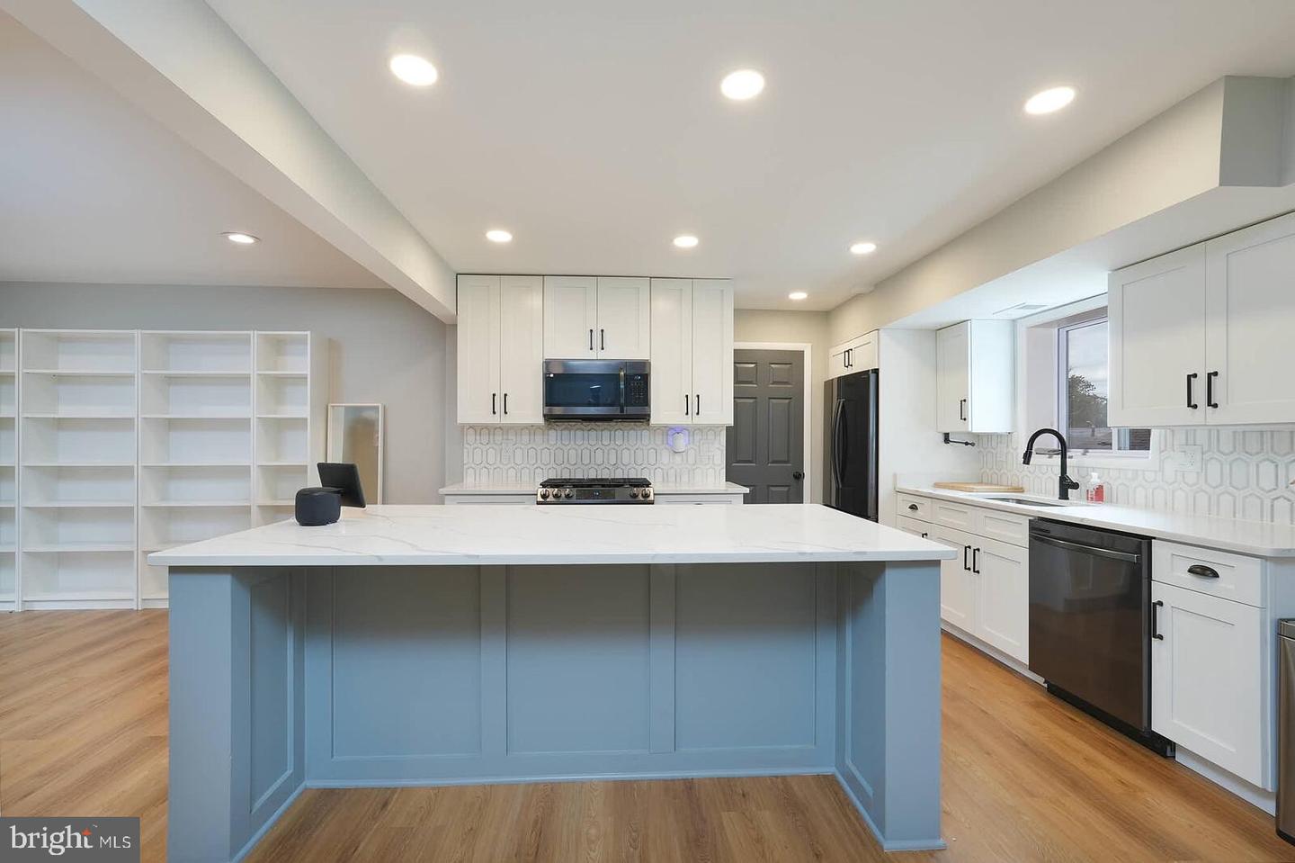 2425 SKYLAND PL SE, WASHINGTON, District Of Columbia 20020, 4 Bedrooms Bedrooms, 9 Rooms Rooms,2 BathroomsBathrooms,Residential,For sale,2425 SKYLAND PL SE,DCDC2227734 MLS # DCDC2227734