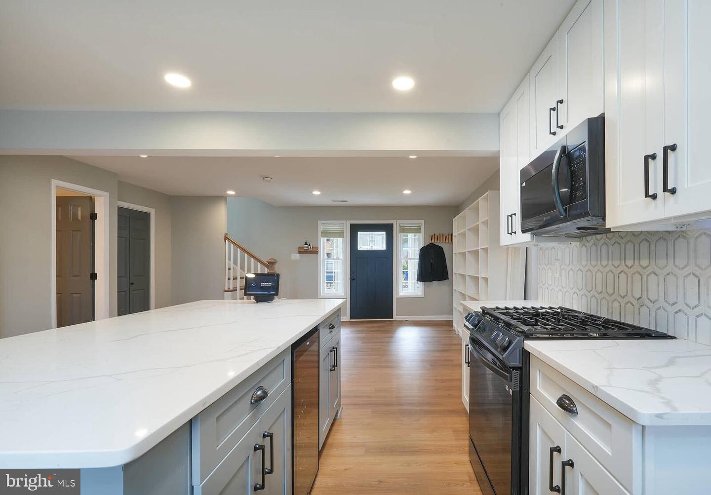 2425 SKYLAND PL SE, WASHINGTON, District Of Columbia 20020, 4 Bedrooms Bedrooms, 9 Rooms Rooms,2 BathroomsBathrooms,Residential,For sale,2425 SKYLAND PL SE,DCDC2227734 MLS # DCDC2227734