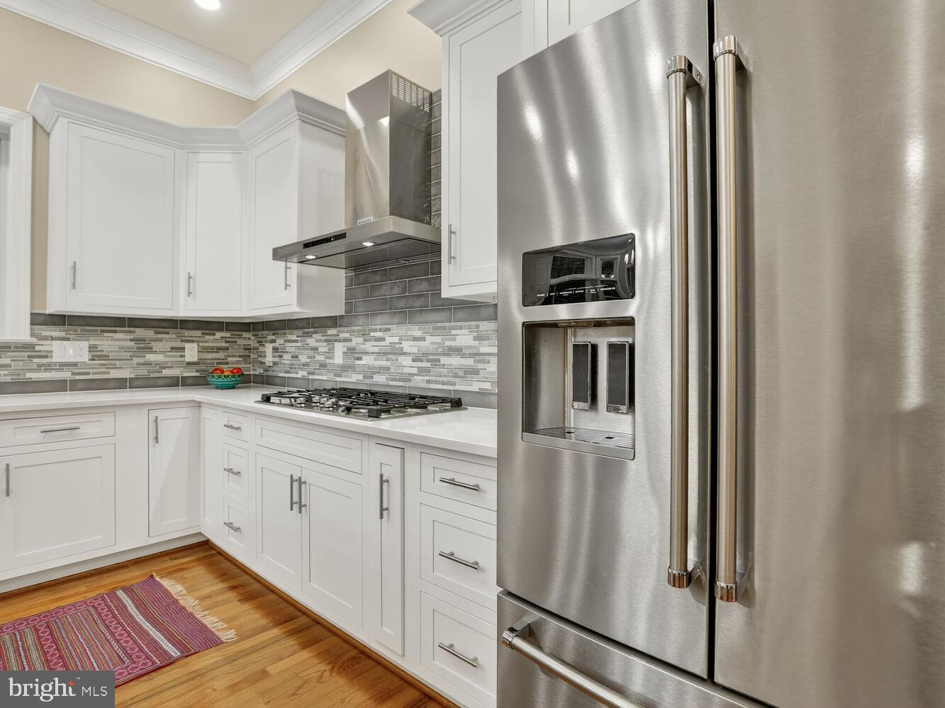 10702 SIMPSON MEWS LN, FAIRFAX, Virginia 22030, 5 Bedrooms Bedrooms, ,4 BathroomsBathrooms,Residential,For sale,10702 SIMPSON MEWS LN,VAFC2007216 MLS # VAFC2007216