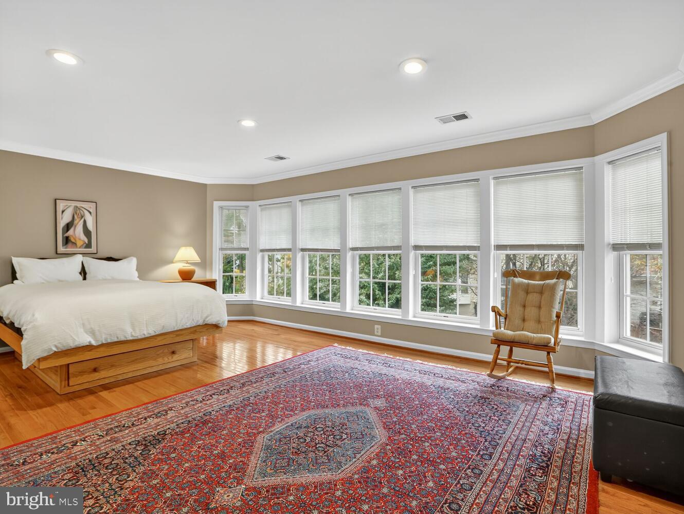 10702 SIMPSON MEWS LN, FAIRFAX, Virginia 22030, 5 Bedrooms Bedrooms, ,4 BathroomsBathrooms,Residential,For sale,10702 SIMPSON MEWS LN,VAFC2007216 MLS # VAFC2007216