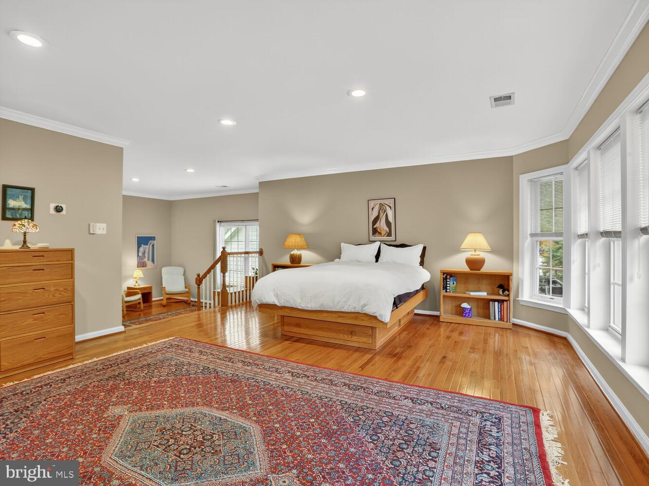 10702 SIMPSON MEWS LN, FAIRFAX, Virginia 22030, 5 Bedrooms Bedrooms, ,4 BathroomsBathrooms,Residential,For sale,10702 SIMPSON MEWS LN,VAFC2007216 MLS # VAFC2007216