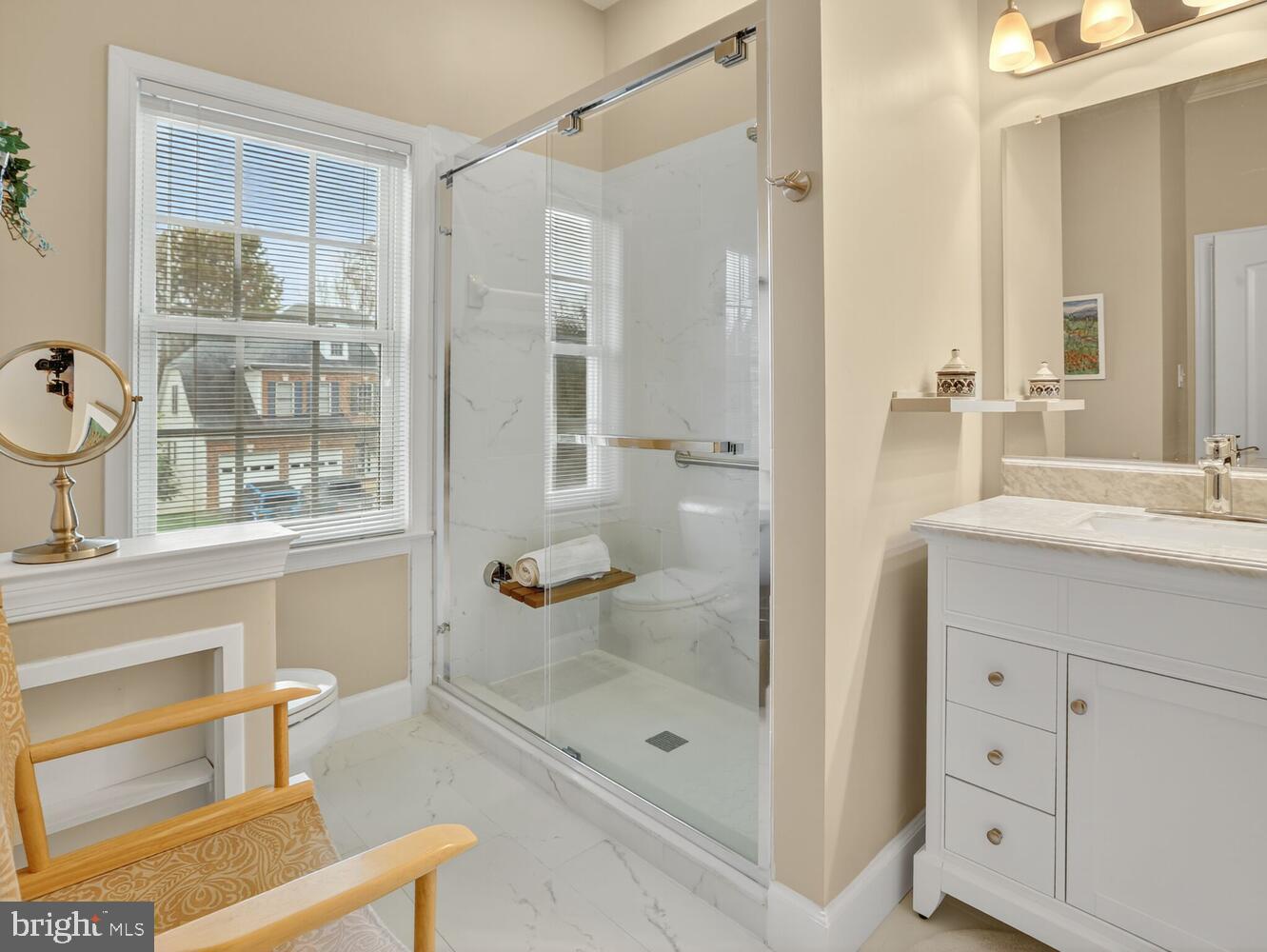 10702 SIMPSON MEWS LN, FAIRFAX, Virginia 22030, 5 Bedrooms Bedrooms, ,4 BathroomsBathrooms,Residential,For sale,10702 SIMPSON MEWS LN,VAFC2007216 MLS # VAFC2007216