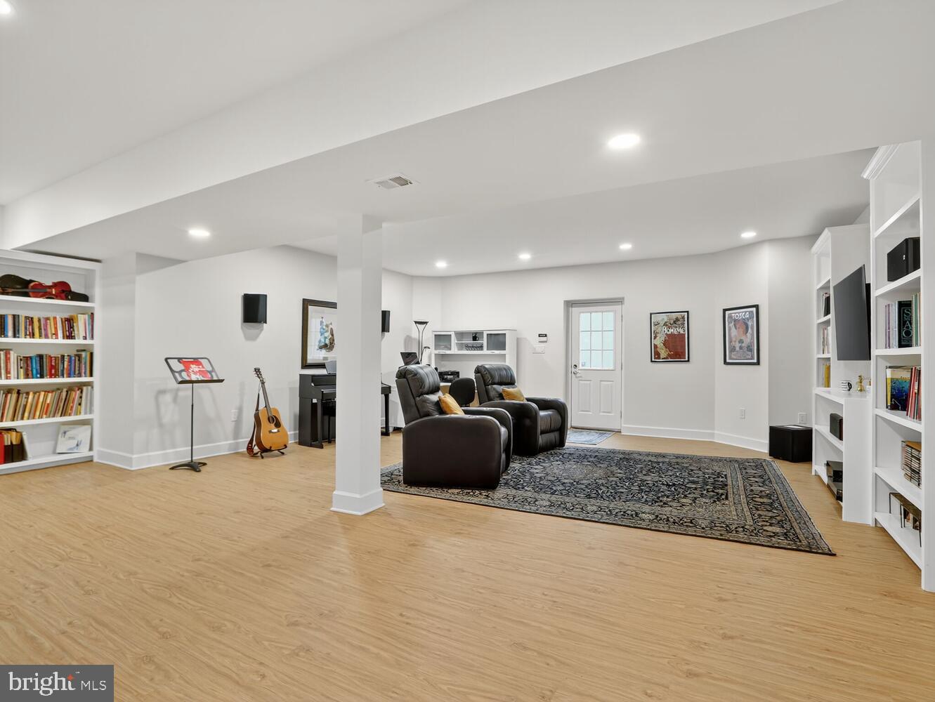 10702 SIMPSON MEWS LN, FAIRFAX, Virginia 22030, 5 Bedrooms Bedrooms, ,4 BathroomsBathrooms,Residential,For sale,10702 SIMPSON MEWS LN,VAFC2007216 MLS # VAFC2007216