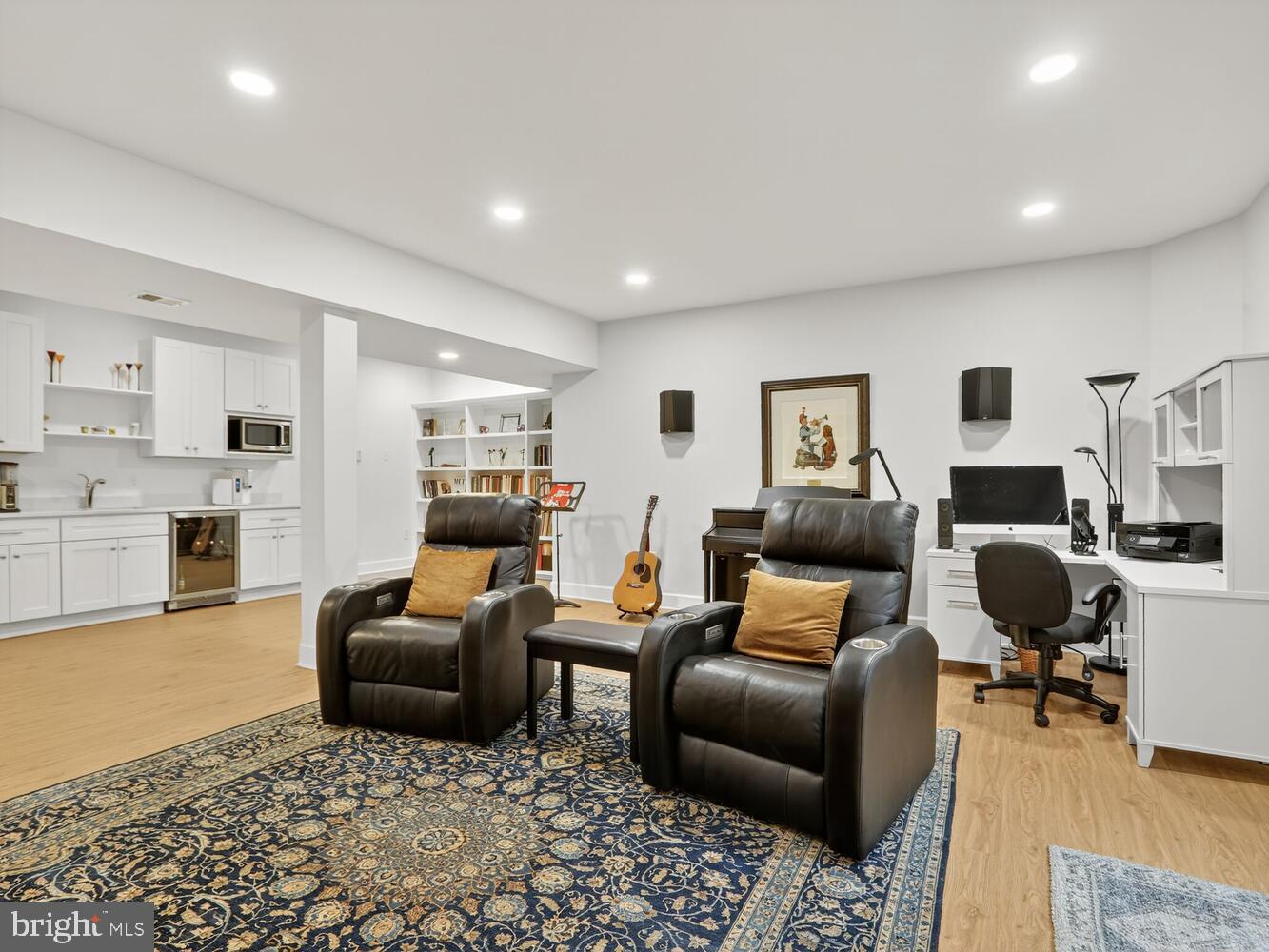 10702 SIMPSON MEWS LN, FAIRFAX, Virginia 22030, 5 Bedrooms Bedrooms, ,4 BathroomsBathrooms,Residential,For sale,10702 SIMPSON MEWS LN,VAFC2007216 MLS # VAFC2007216