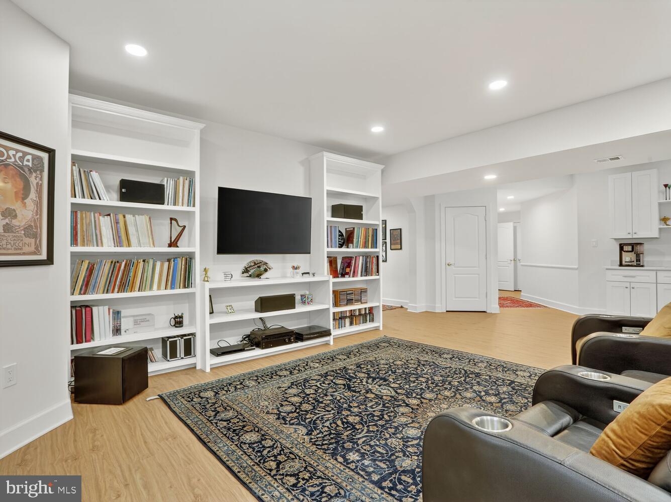 10702 SIMPSON MEWS LN, FAIRFAX, Virginia 22030, 5 Bedrooms Bedrooms, ,4 BathroomsBathrooms,Residential,For sale,10702 SIMPSON MEWS LN,VAFC2007216 MLS # VAFC2007216