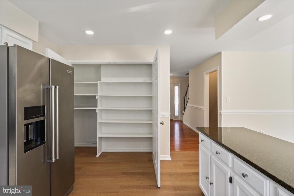 11705 NEW BOND ST, FREDERICKSBURG, Virginia 22408, 4 Bedrooms Bedrooms, ,3 BathroomsBathrooms,Residential,11705 NEW BOND ST,VASP2035664 MLS # VASP2035664