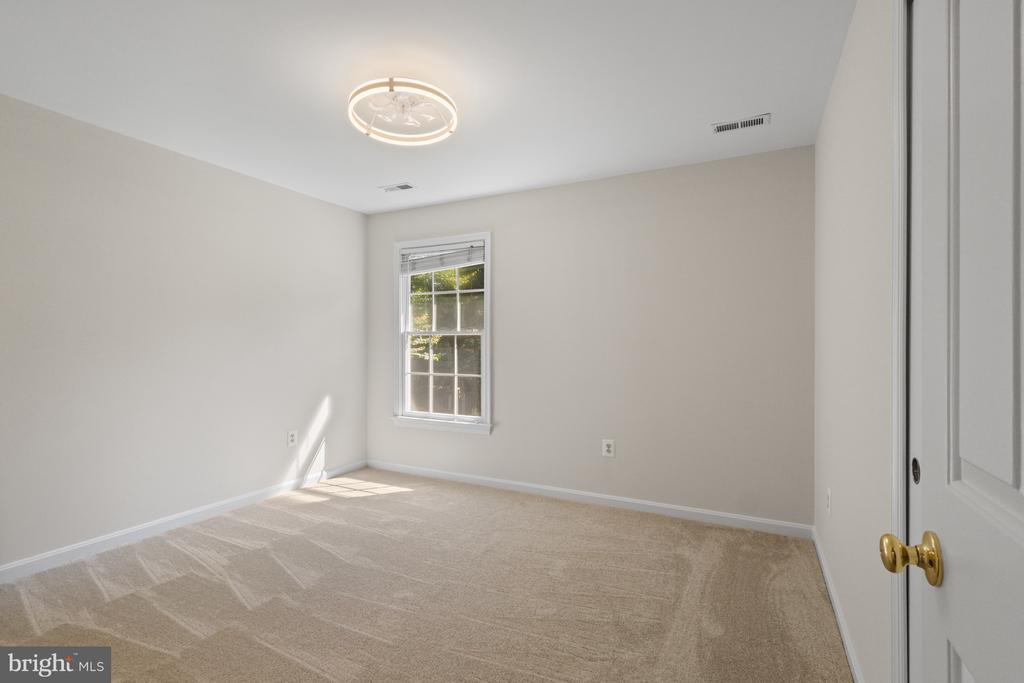 11705 NEW BOND ST, FREDERICKSBURG, Virginia 22408, 4 Bedrooms Bedrooms, ,3 BathroomsBathrooms,Residential,11705 NEW BOND ST,VASP2035664 MLS # VASP2035664