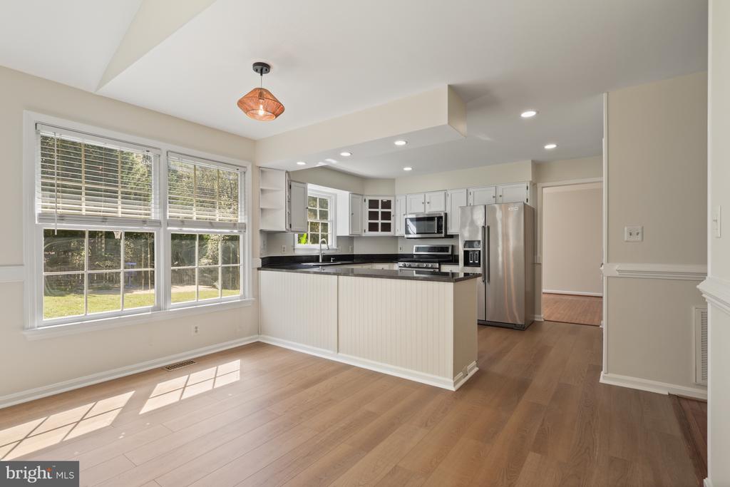 11705 NEW BOND ST, FREDERICKSBURG, Virginia 22408, 4 Bedrooms Bedrooms, ,3 BathroomsBathrooms,Residential,11705 NEW BOND ST,VASP2035664 MLS # VASP2035664