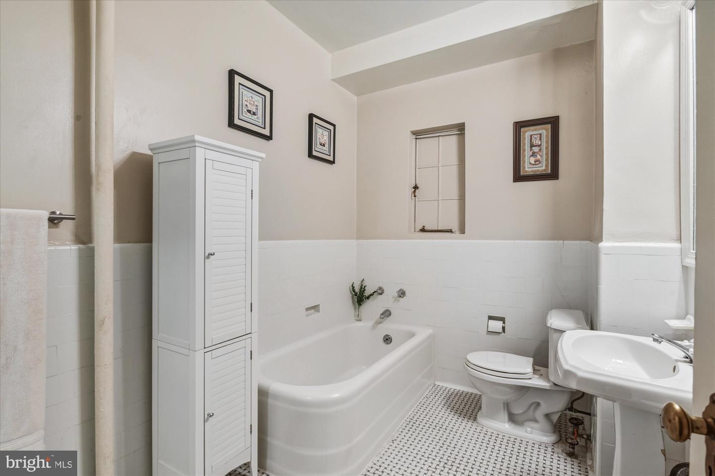 4700 CONNECTICUT AVE NW #206, WASHINGTON, District Of Columbia 20008, 2 Bedrooms Bedrooms, 5 Rooms Rooms,1 BathroomBathrooms,Residential,For sale,4700 CONNECTICUT AVE NW #206,DCDC2228070 MLS # DCDC2228070 4700 CONNECTICUT AVE NW #206, WASHINGTON, District Of Columbia 20008, 2 Bedrooms Bedrooms, 5 Rooms Rooms,1 BathroomBathrooms,Residential,For sale,4700 CONNECTICUT AVE NW #206,DCDC2228070 MLS # DCDC2228070