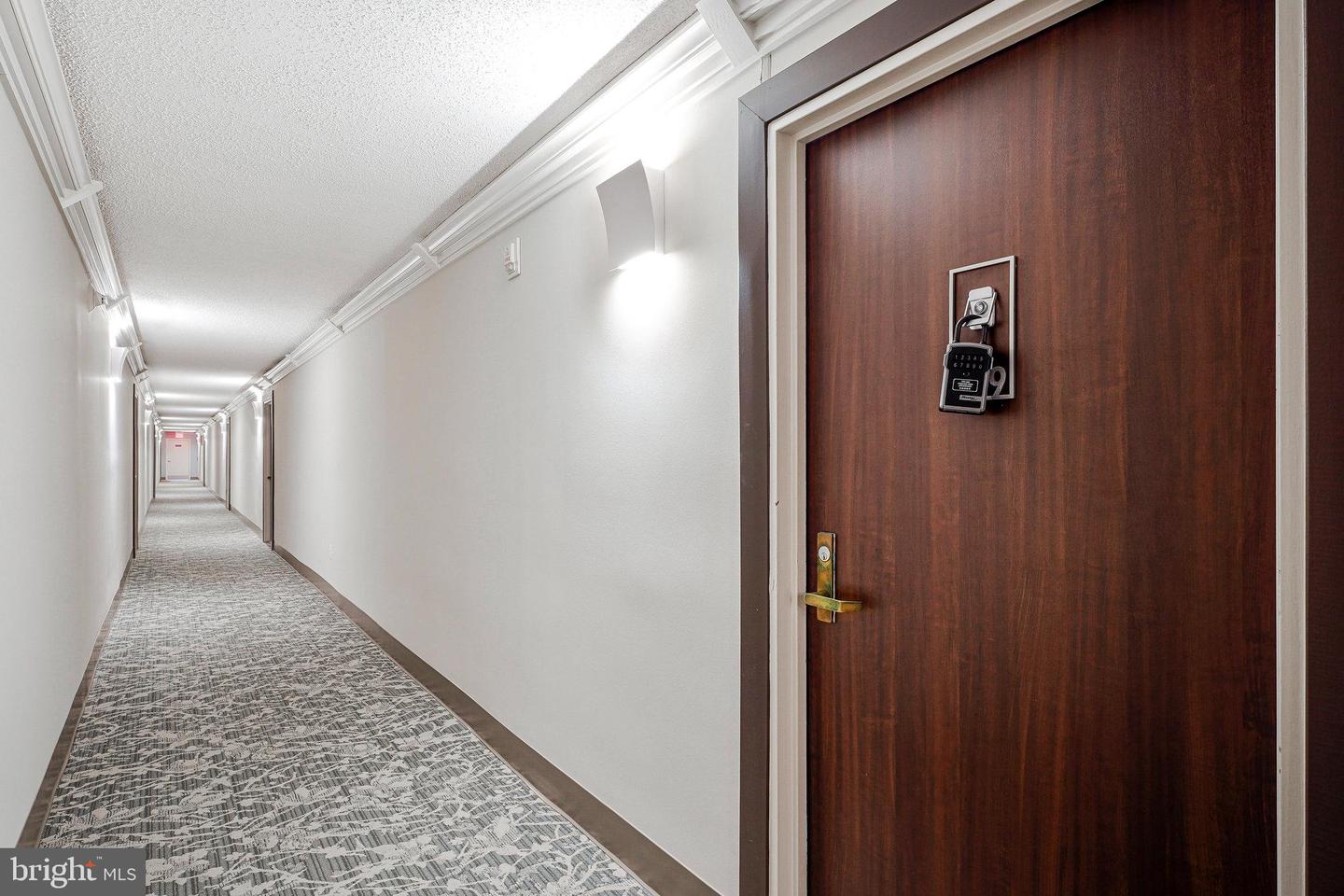 2300 PIMMIT DR #919, FALLS CHURCH, Virginia 22043, 2 Bedrooms Bedrooms, ,2 BathroomsBathrooms,Residential,For sale,2300 PIMMIT DR #919,VAFX2275492 MLS # VAFX2275492