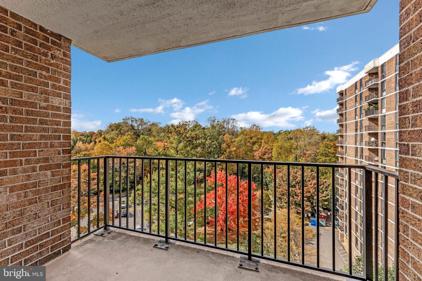 2300 PIMMIT DR #919, FALLS CHURCH, Virginia 22043, 2 Bedrooms Bedrooms, ,2 BathroomsBathrooms,Residential,For sale,2300 PIMMIT DR #919,VAFX2275492 MLS # VAFX2275492