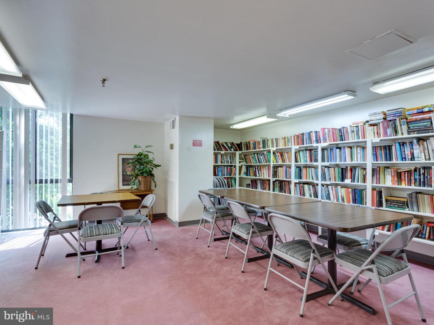 2300 PIMMIT DR #919, FALLS CHURCH, Virginia 22043, 2 Bedrooms Bedrooms, ,2 BathroomsBathrooms,Residential,For sale,2300 PIMMIT DR #919,VAFX2275492 MLS # VAFX2275492